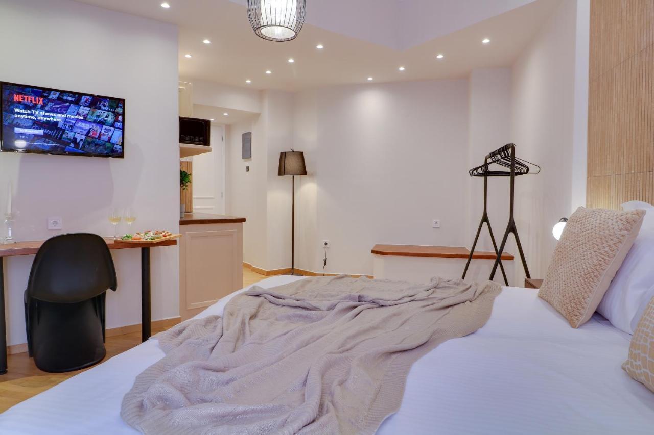 Athinn Athens