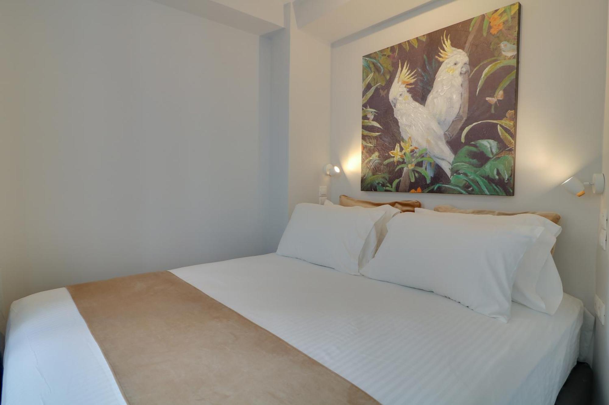 Athinn Athens